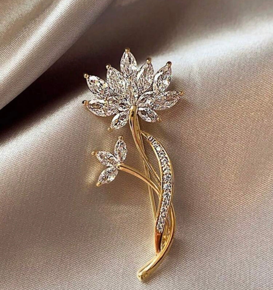 Broche Flor de Lótus - Amora Semi Joias - Amora SemiJoias