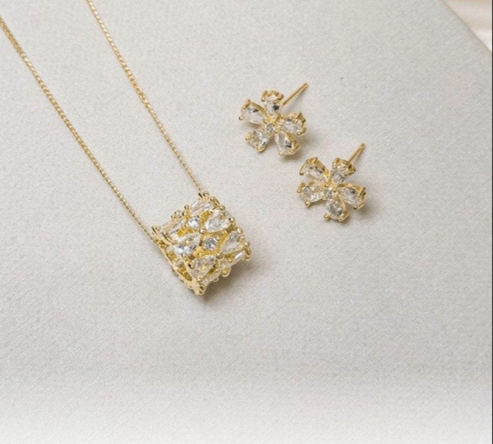 Conjunto Flor - Amora Semi Joias